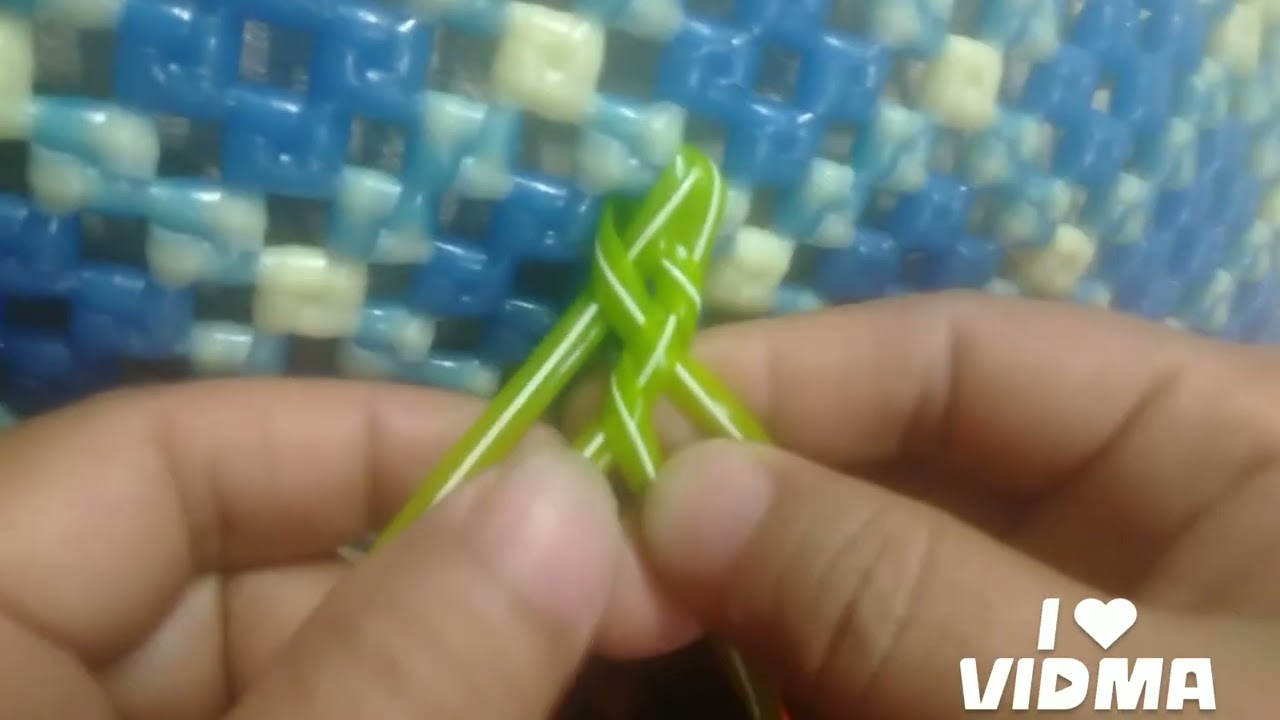 Plastic wire bag handle tutorial.