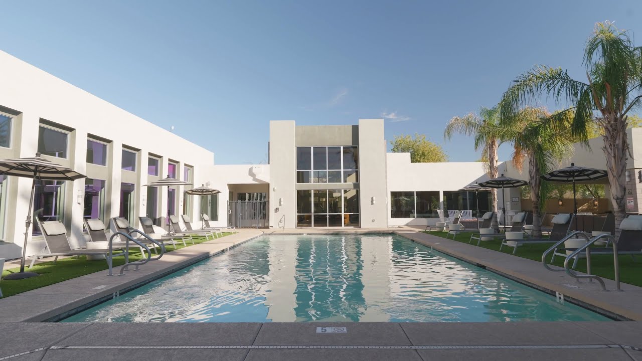 Seven (Long) | Phoenix AZ Apartments | Greystar