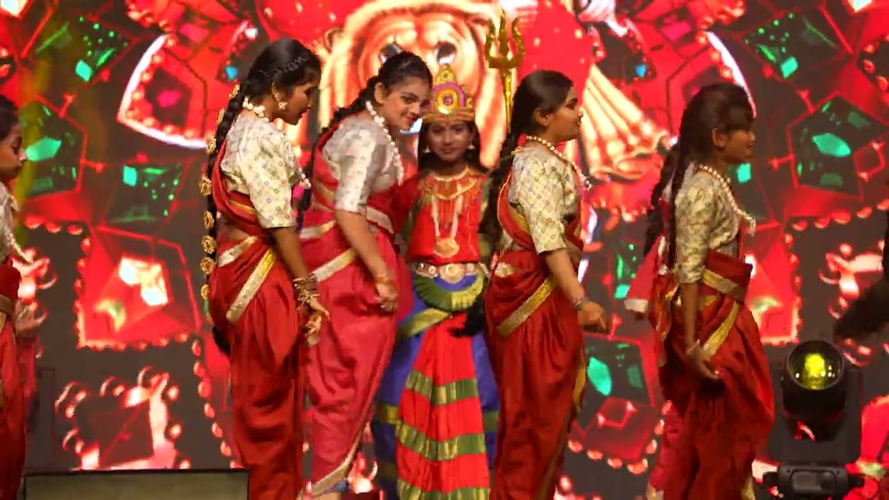 11 MADHURA MEENAKSHI