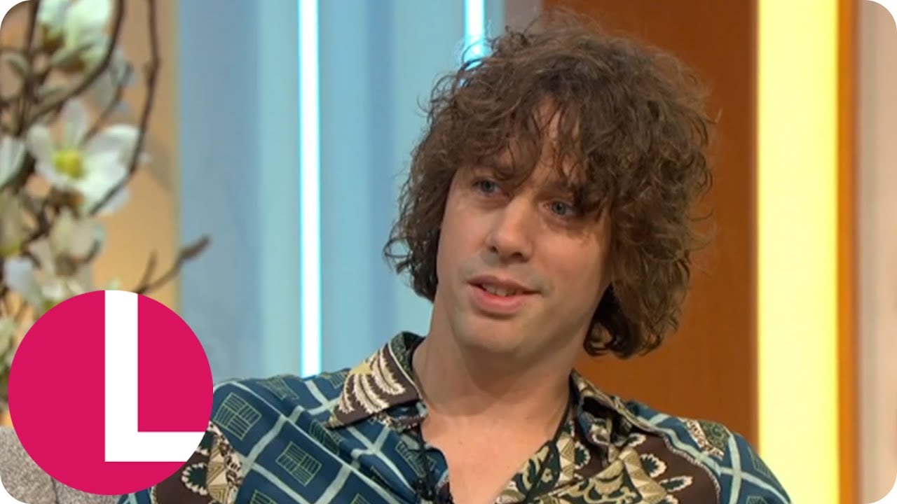 Razorlight Lead Singer Johnny Borrell on the Band's Comeback | Lorraine