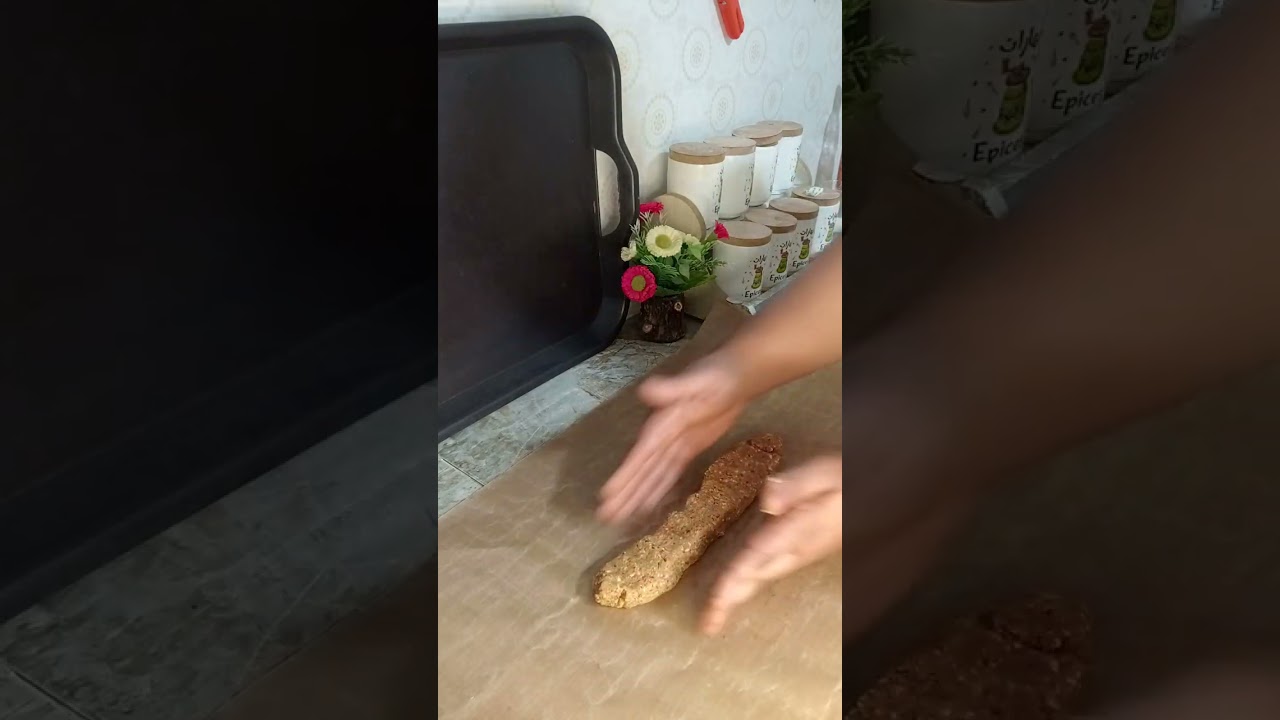 احل. والد حلا الحطب بطريقة ساهلة ماهلة  من ايادي صحراوية