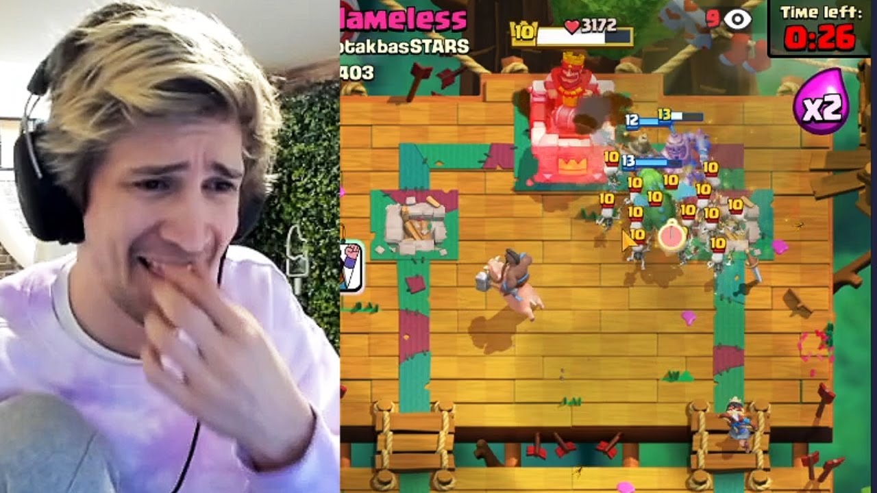 xQc Has a Severe Addiction to Clash Royale!