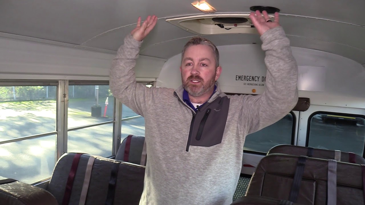 2004 Bluebird TC2000 42 Passenger School Bus - B12400