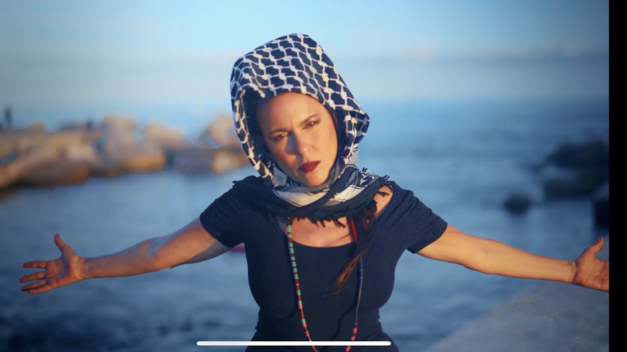 Malena D’Alessio feat Lengualerta ‘Alto al fuego ya’ (teaser)