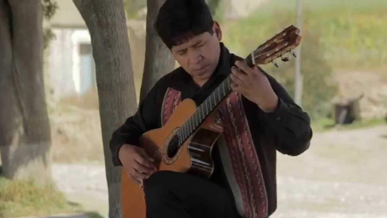TRES HUAYNOS