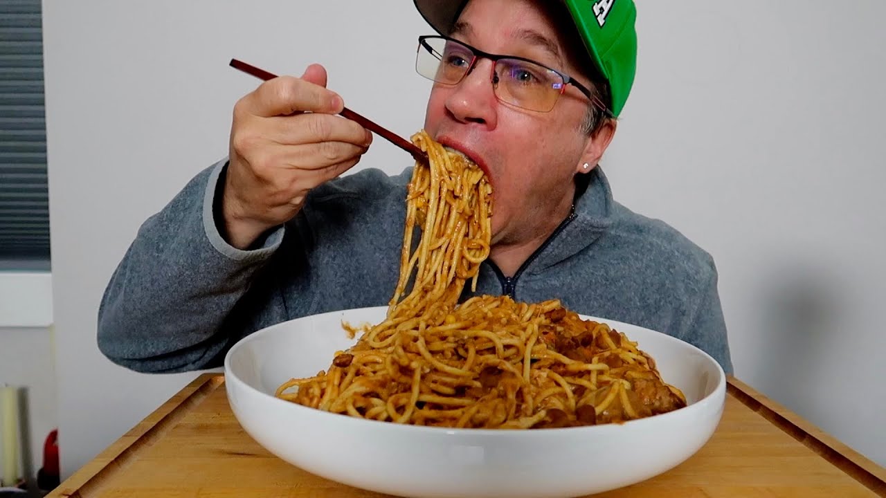 ASMR • what’s in My  fridge , Moneys tight • Pasta • Mukbang Feast  |  Seanusca Food ! 