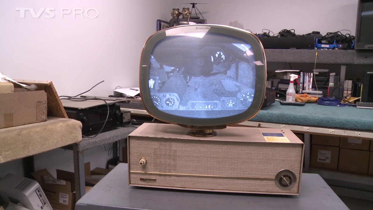 Fallout 76 Play on 1959 Philco Predicta Retro TV
