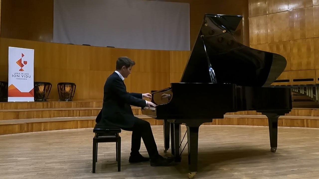 Petru Cătălin Turcu plays J. S. Bach BWV 846 and F. Chopin Ballade op.  23