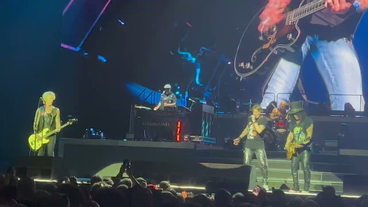 Guns N' Roses - Nice Boys {by Rose Tattoo} / Live in Concert (Abu Dhabi, 1 Jun 2023)