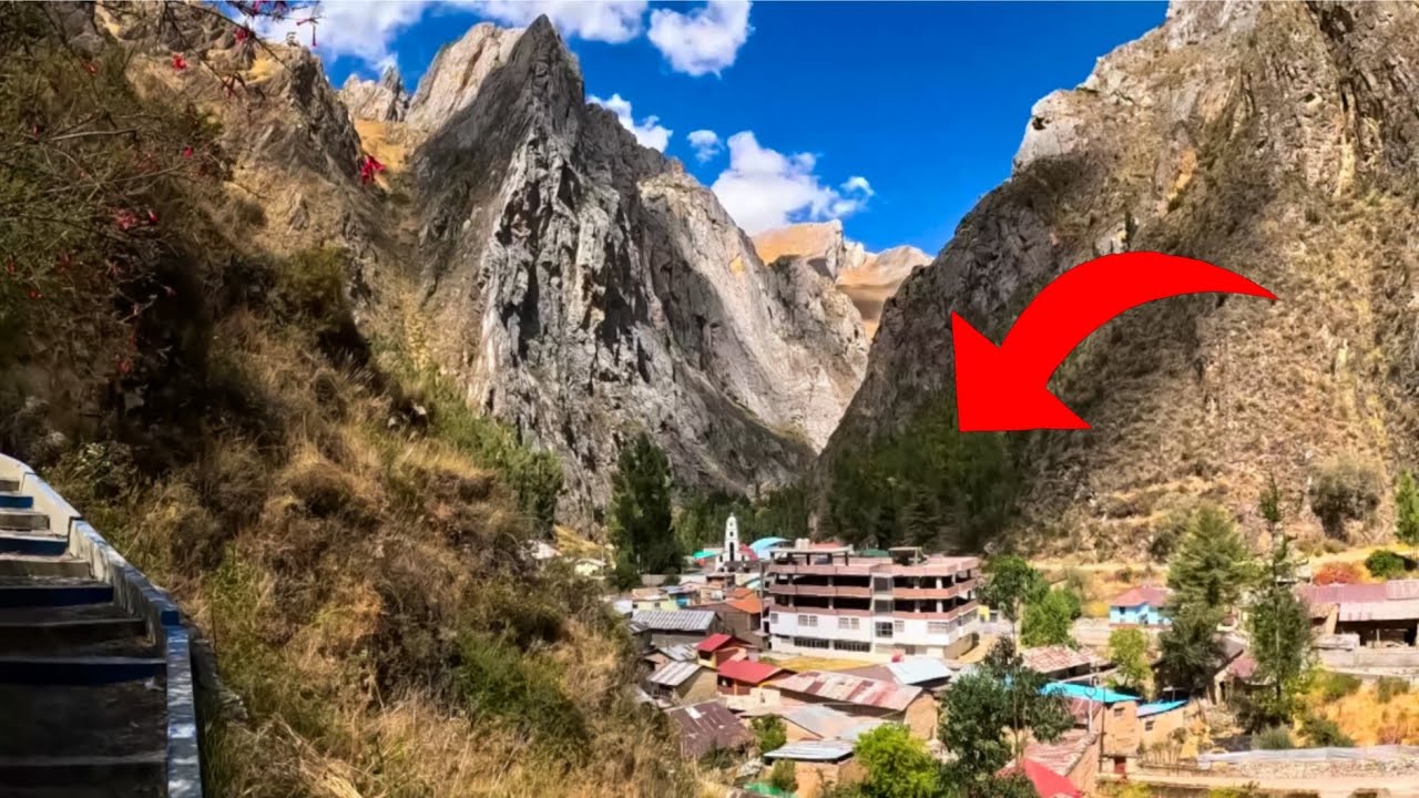 Este pueblo peruano vive Protegido por Montañas | Tomas