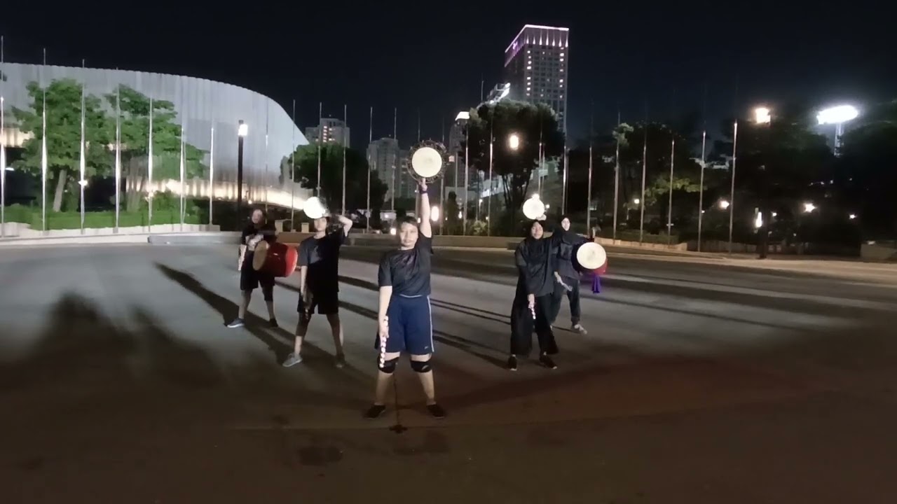 Dynamic Ryukyu !! U-maku Eisa Shinka Indonesia Practice !
