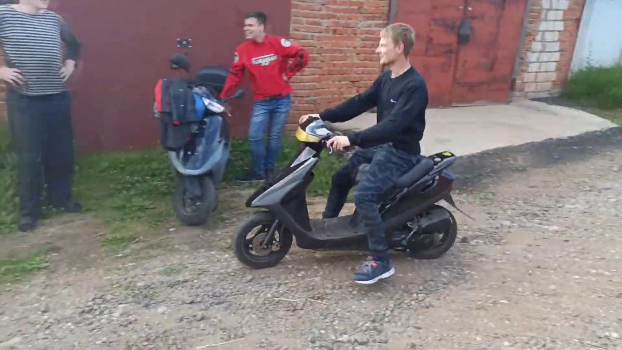 Обзор красивого скутера Honda Dio AF-28 ZX