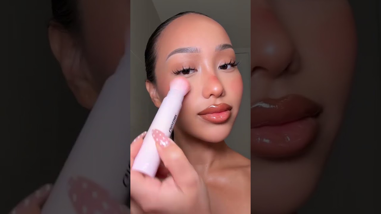 THE perfect fall blush 🫶🏼 @Glossier plush blush in storm : #shorts #short #ernntm