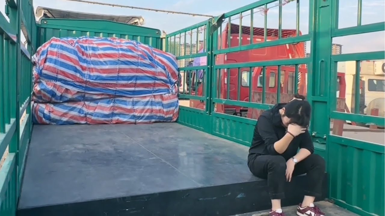 Raw Life of Chinese Female Truck Driver Nameier