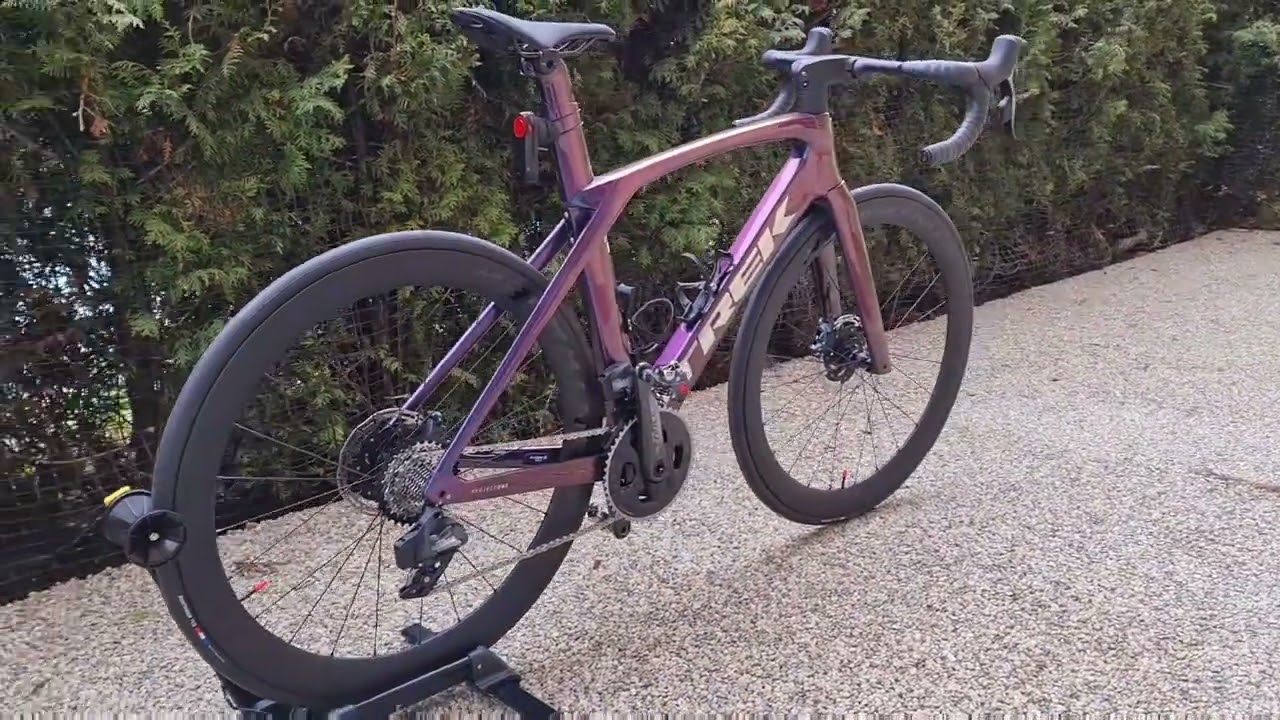 TREK Madone SLR 7 eTAP 2022 Amethyst.