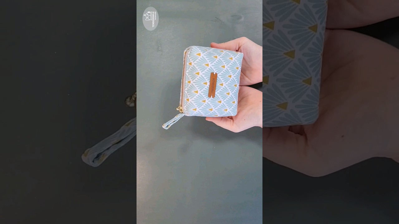 DIY cute coin purse tutorial / mini zipper pouch #shorts #shortsvideo #sewingtutorial
