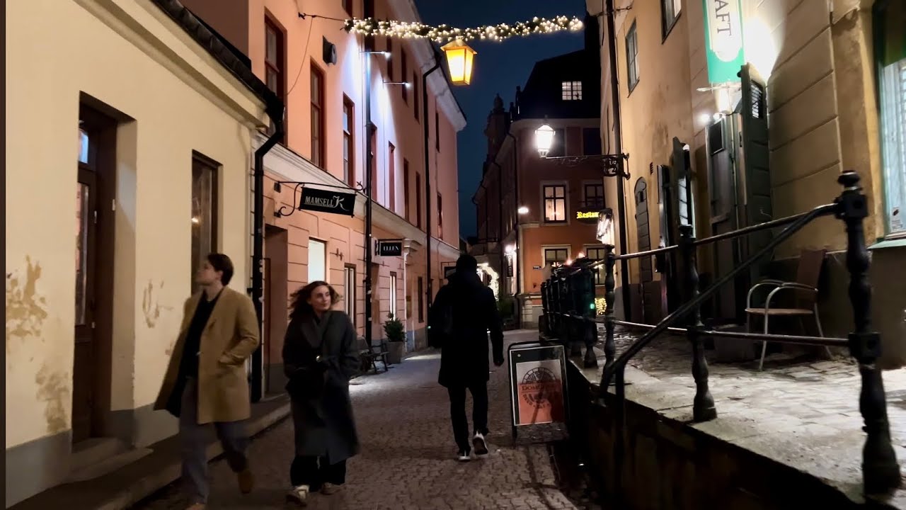Sweden Walks: Uppsala. Fyrisån to central station on a winter night 