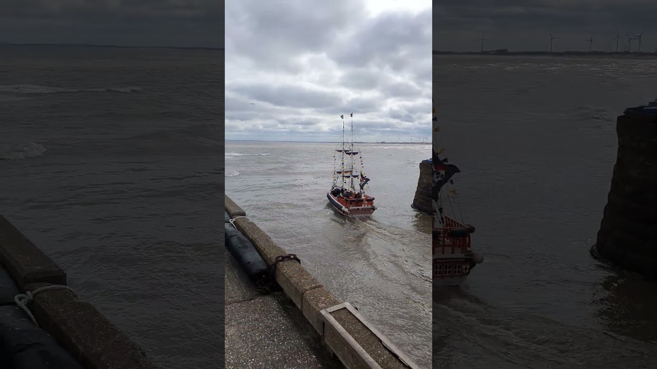 Bridlington Pirate Boat. #pirates #boat #bridlington #yorkshire #easter #2025 #shorts #subscribe