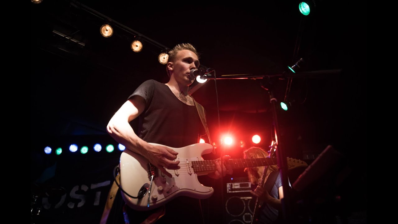 Chris K. King Live : Sixteen Bullets