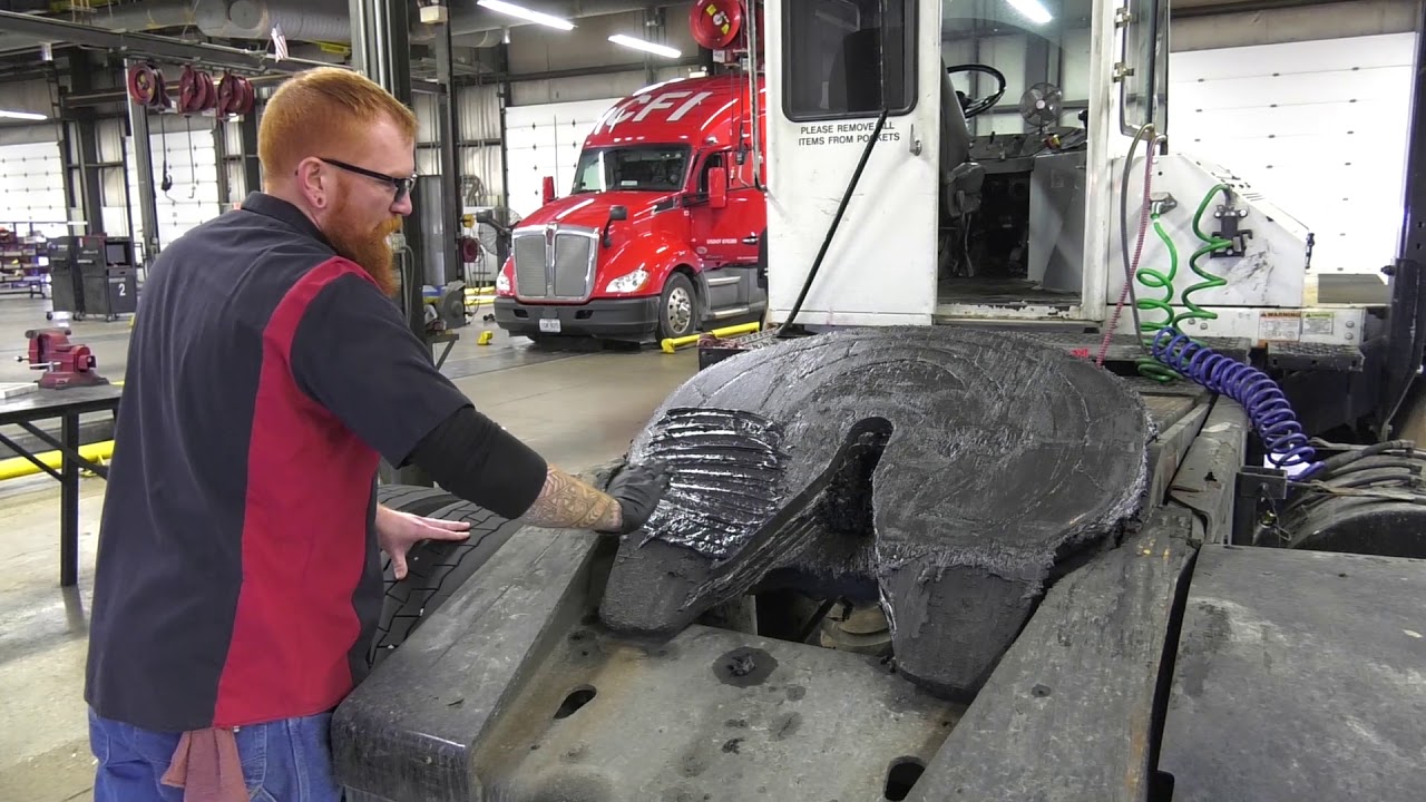 How to grease the 5th Wheel