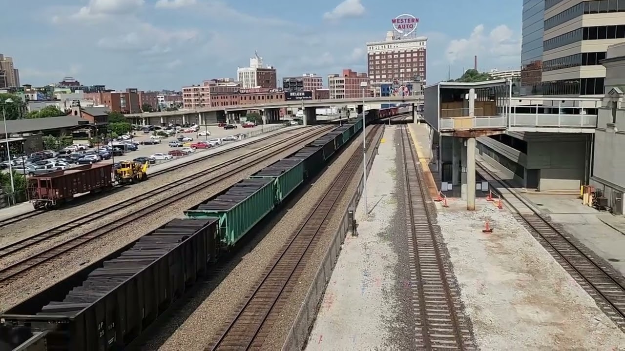 Kansas City Railfanning one train ever 5-15 mins