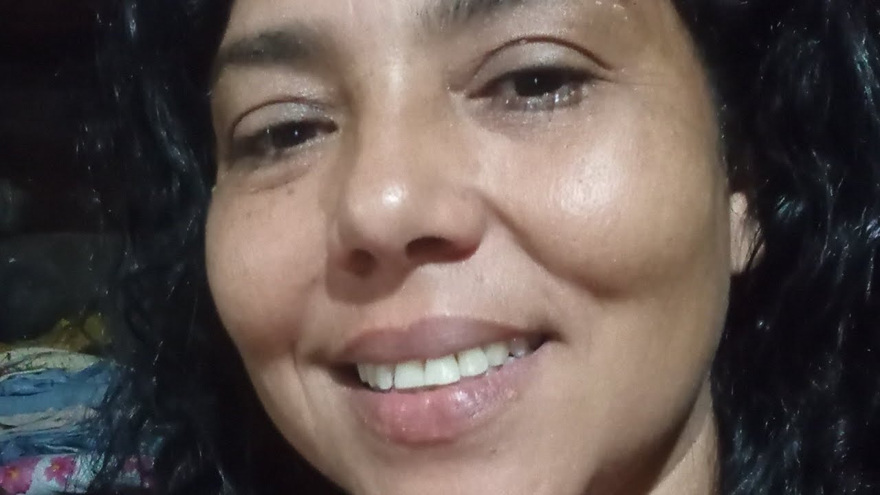 Rozania Dias está ao vivo!