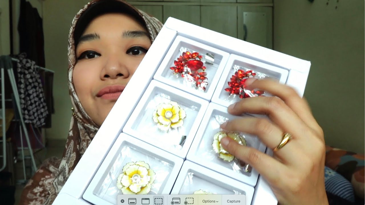 ASMR Hindi - Roleplay Purchasing 💎 Brooches at Jewellery Store (Soft-Spoken)