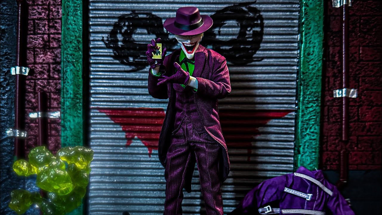 Mezco Golden Age Joker