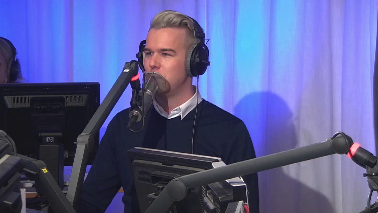 [FARAO] Ung kärlek! Cecilia Dahlbom och Oscar Enesta ME LIKE! - NRJ SWEDEN