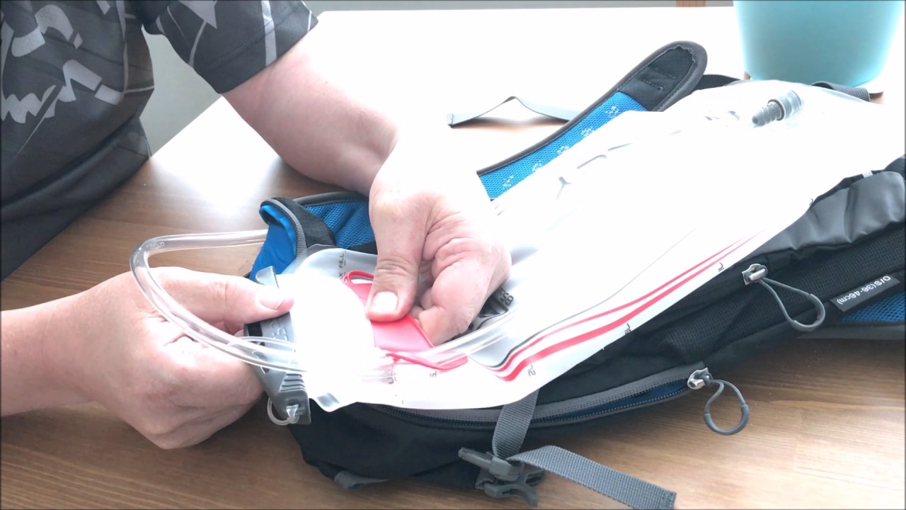 How to fill Osprey Hydration pack (Osprey Hydraulics LT)