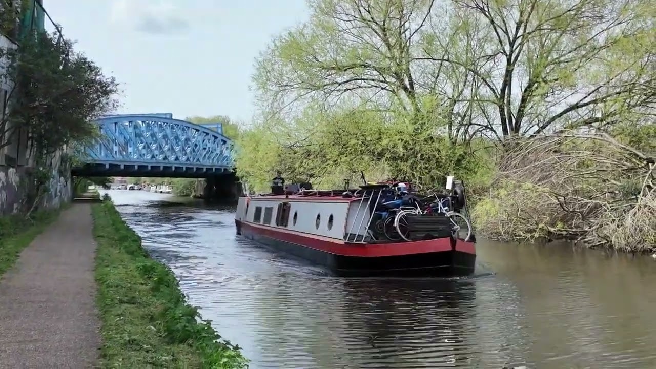 Grand Union Canal Northolt to Greenford