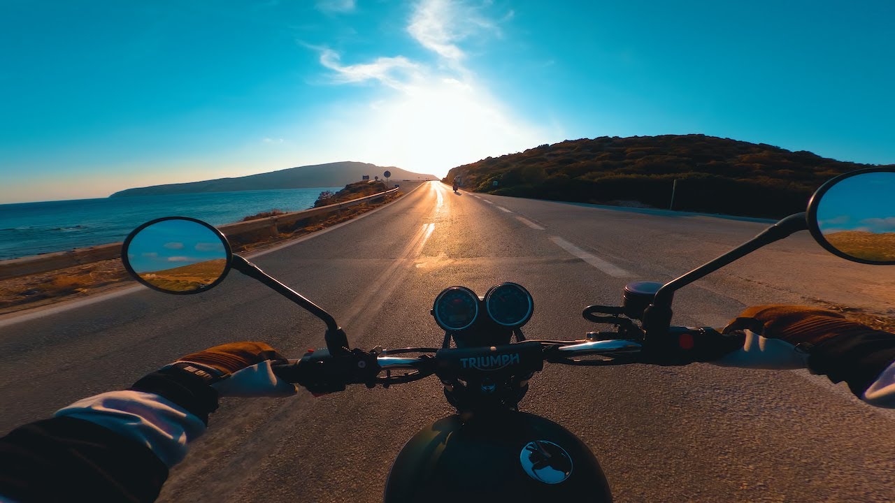 Athens Coast Ride | Triumph Scrambler 900 | Raw Sound [4K]