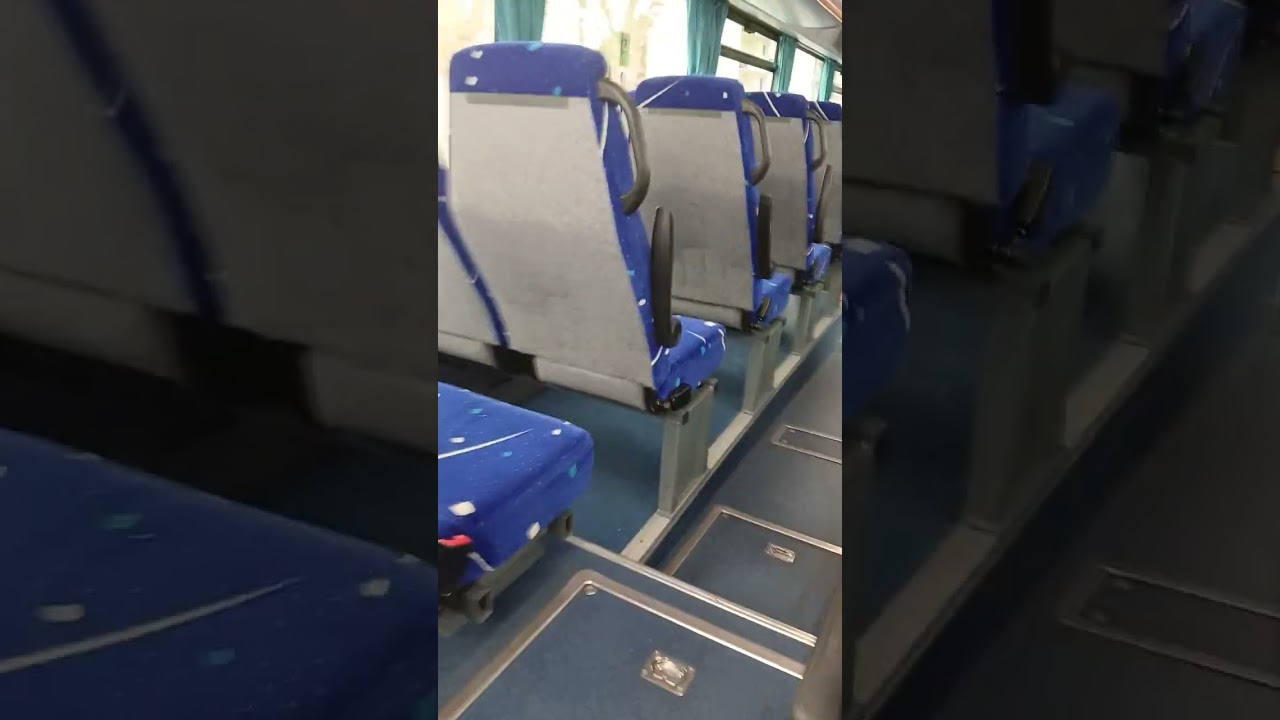 Sankeo: abord d'un  iveco crossway line new face sur la ligne 9  Bus : 243031