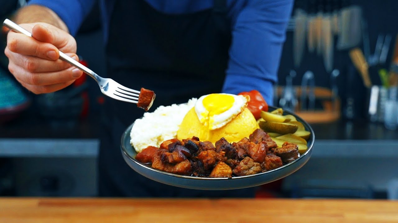 🐷 Молдавская тушенка с кукурузной кашей, яйцами, сыром и маринованными овощами | PlaypeQoob