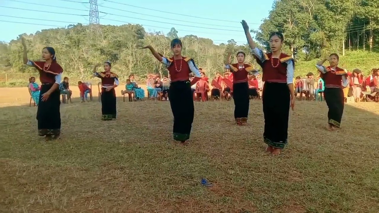 Ka jingshaid jong ki samla na ka group MLG Dance na ka jingrwai 