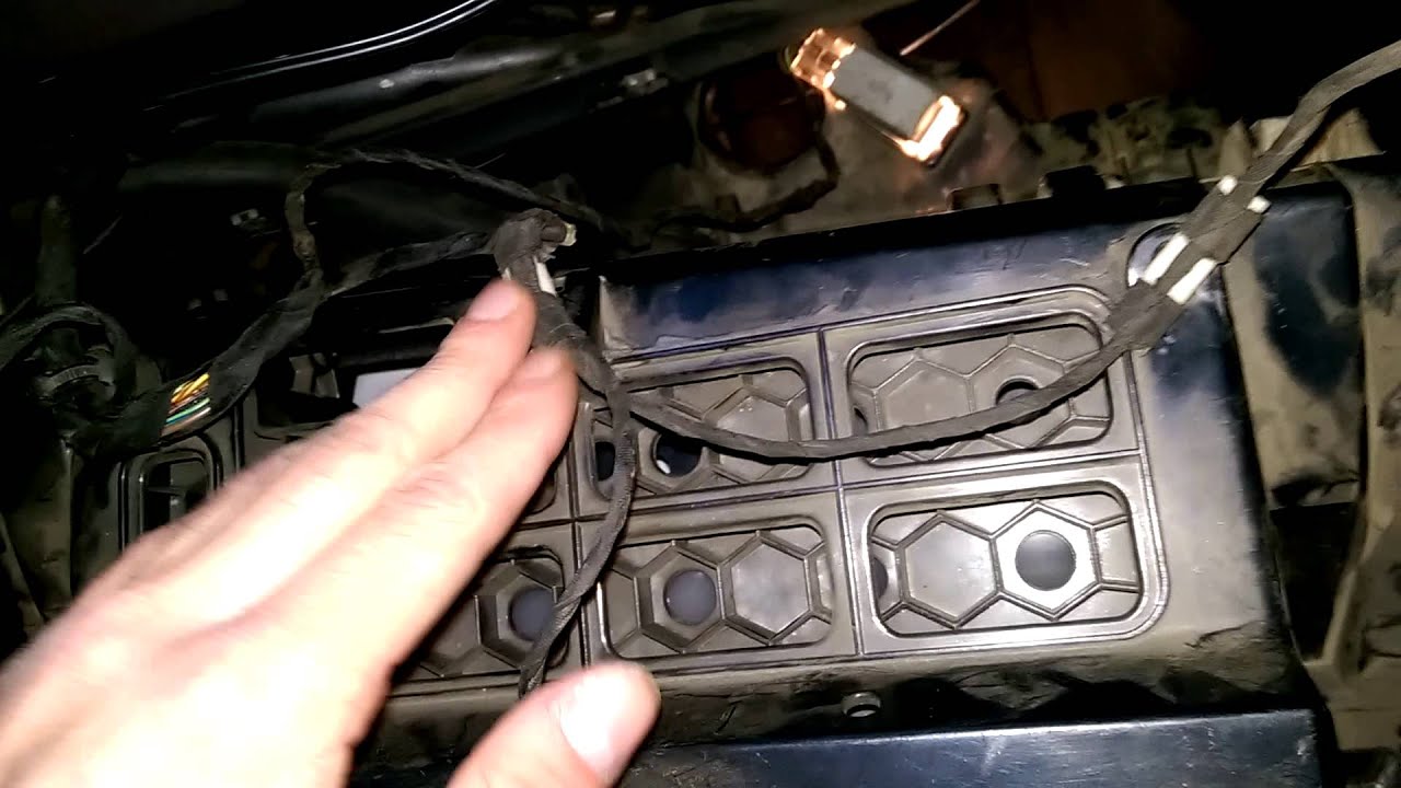Снятие бардачка b6