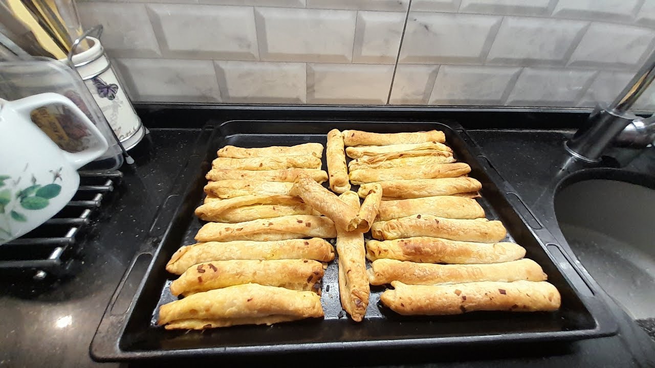Kat kat börek nasıl yapılıyor  keşfedin 