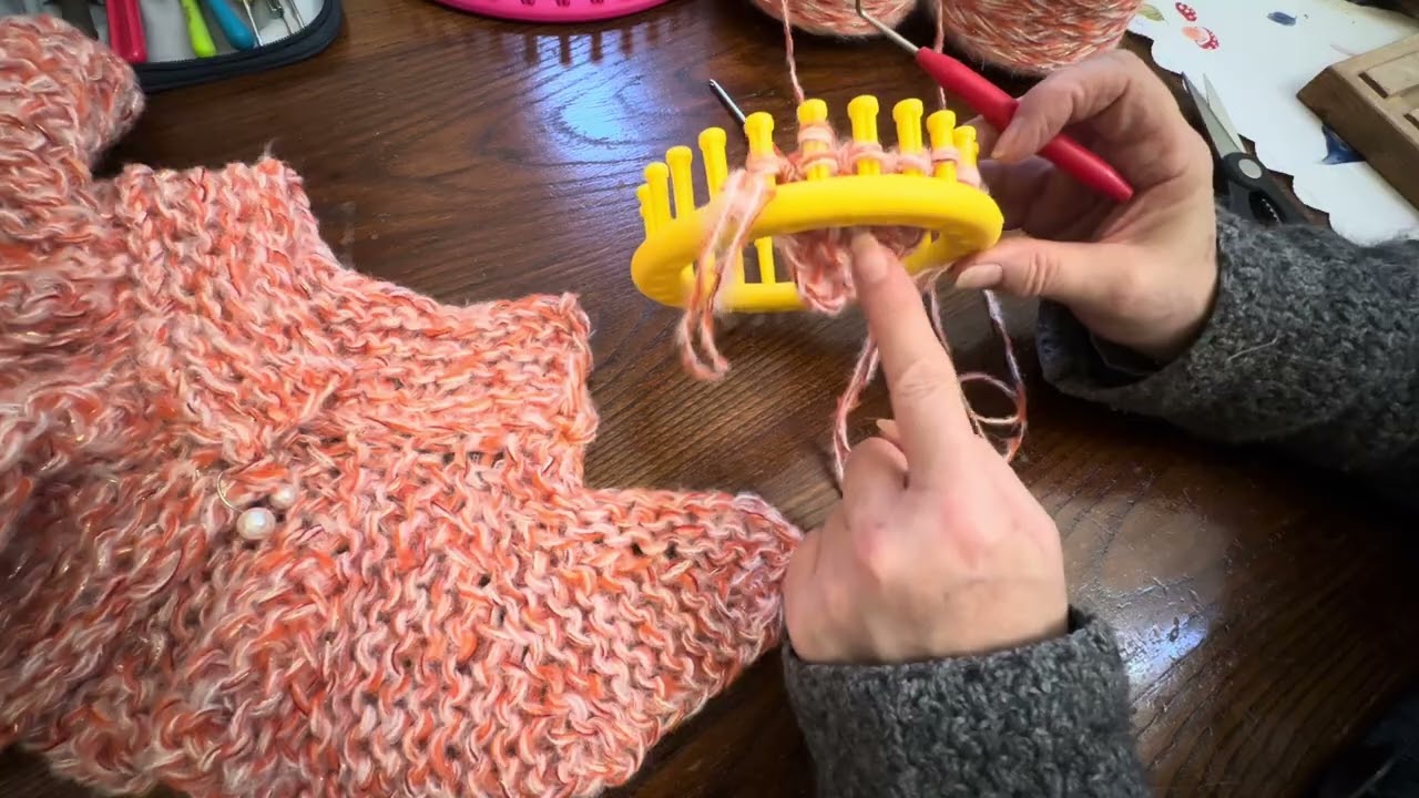 Scalda collo con la tecnica degli spicchi con telaio tondo da maglieria o knitting loom