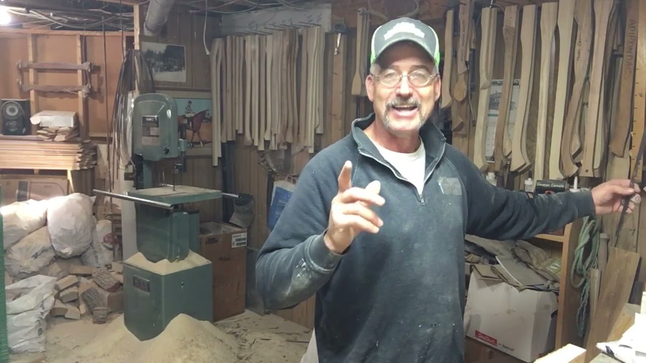 How to make a STRAIGHT axe handle...a few of the secrets