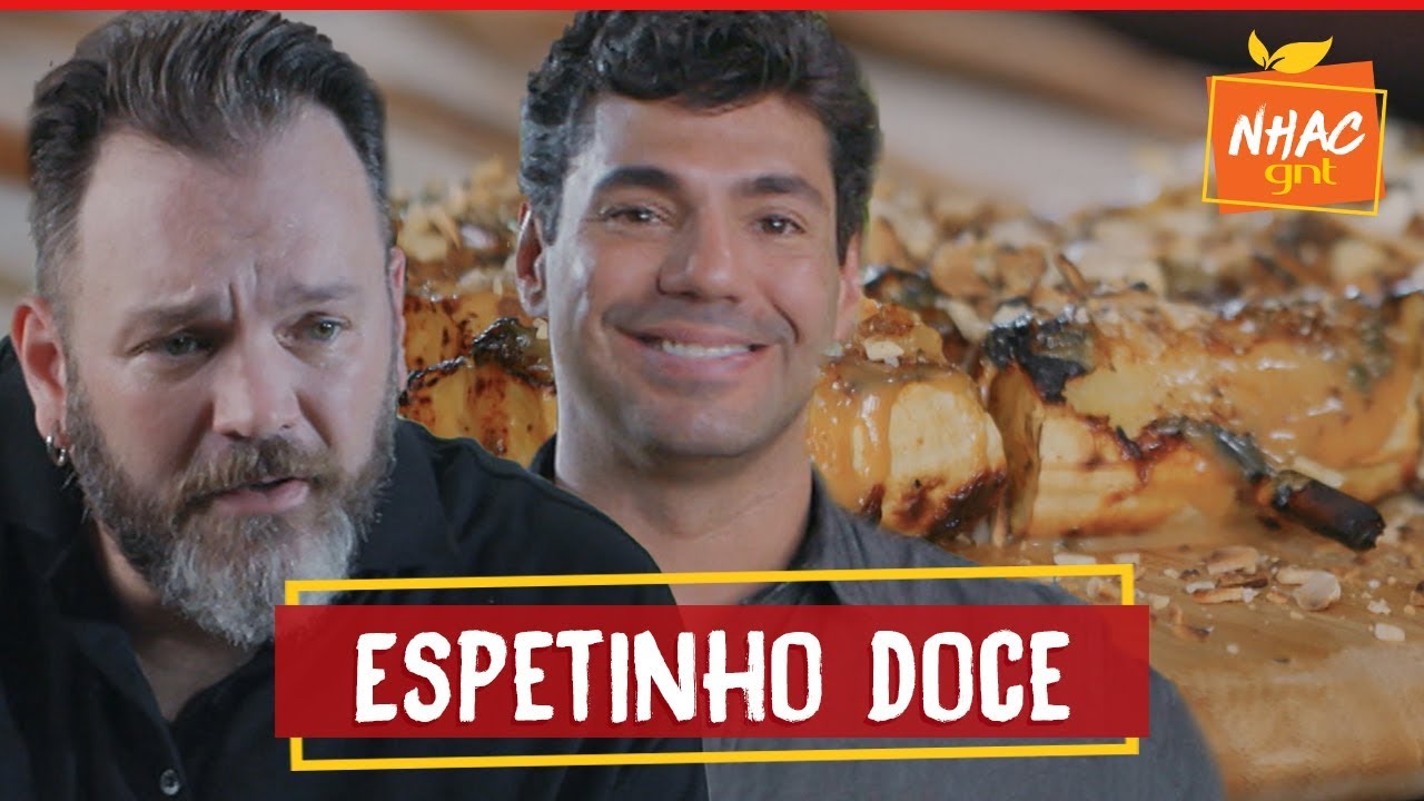 Espetinho de banana caramelizada com doce de leite e amêndoas | Bronze e Jimmy | Perto do Fogo