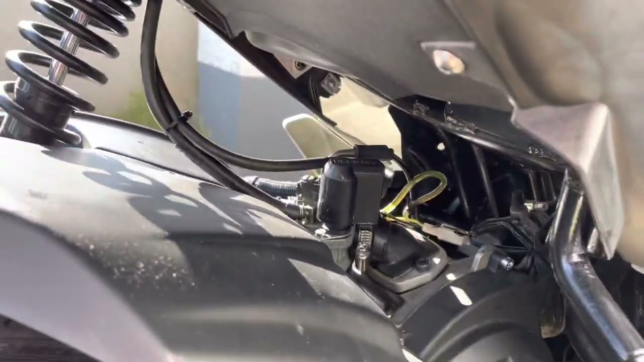 Piaggio Aprilia SR50 R Manuellen Choke einbauen (Hyper2 Motor)