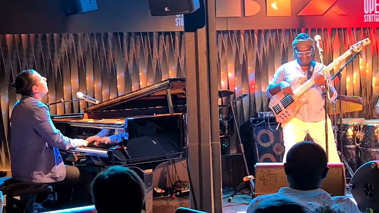 Richard Bona & Alfredo Rodriguez - BIX Jazzclub Stuttgart - 15.07.2022 - Bass solo & Bilongo - LIVE