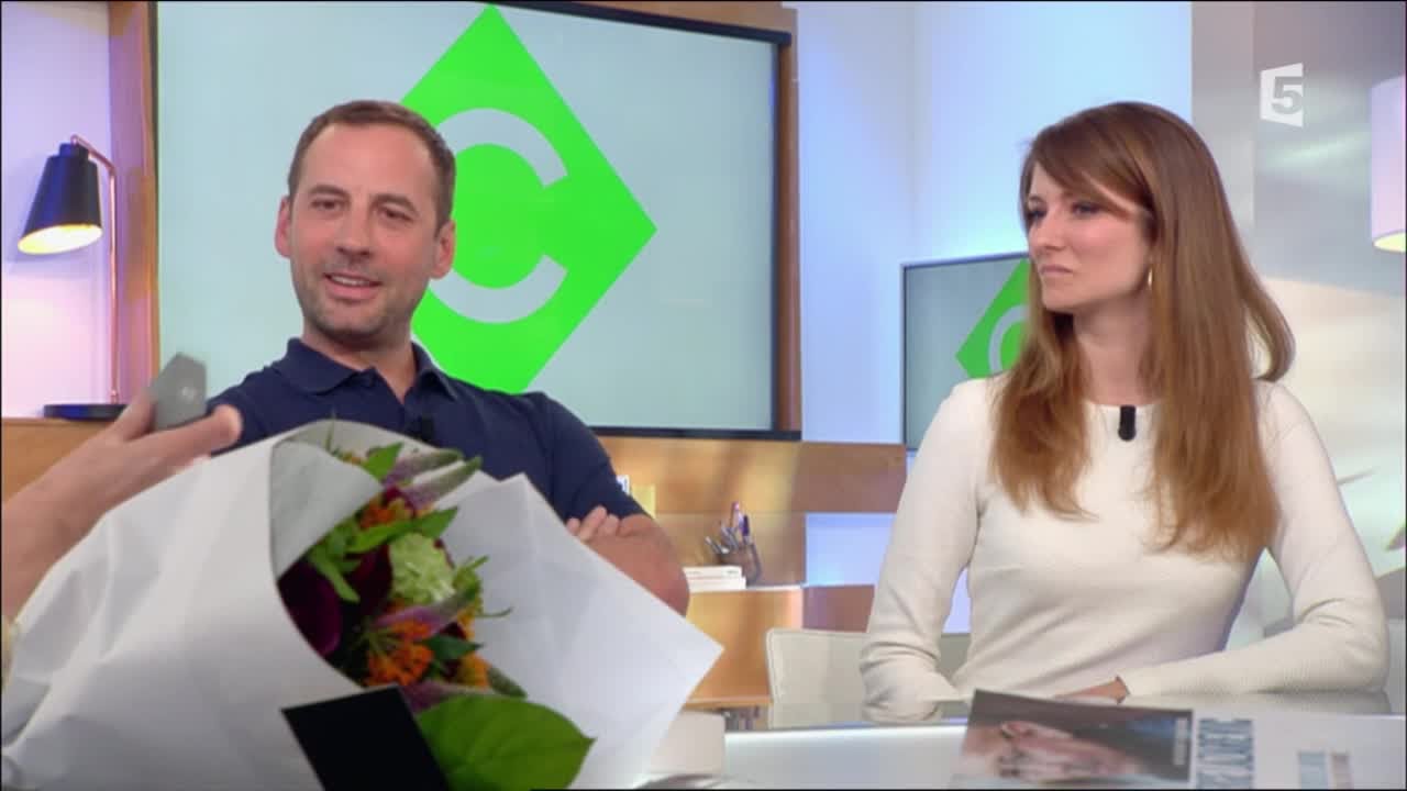Fred Testot cr&egrave;ve le petit &eacute;cran - C &agrave; Vous - 29/04/2016