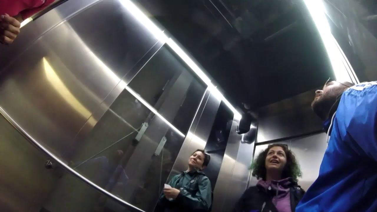 A'DAM TOREN ELEVATOR