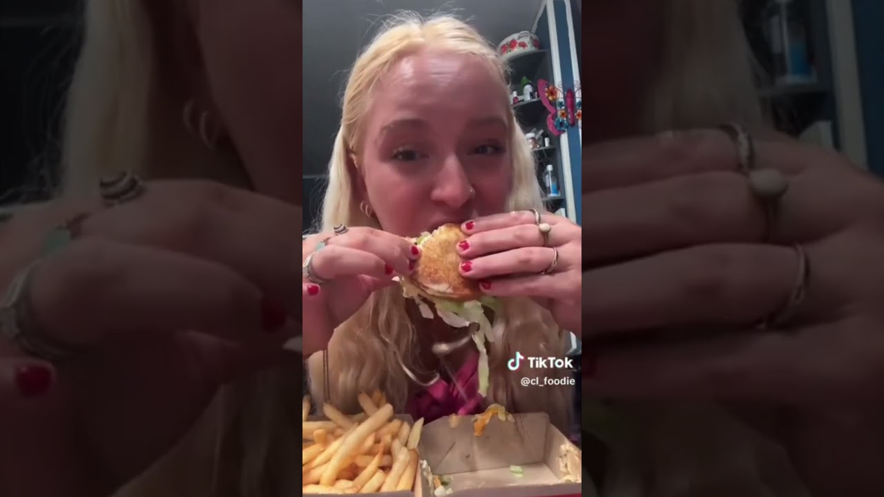 Mom&rsquo;s McDonald&rsquo;s ASMR 🍔😂 Double Beef Burger, Fries & Coke Vibes 🥤 | Chill Mukbang Sounds 🎧