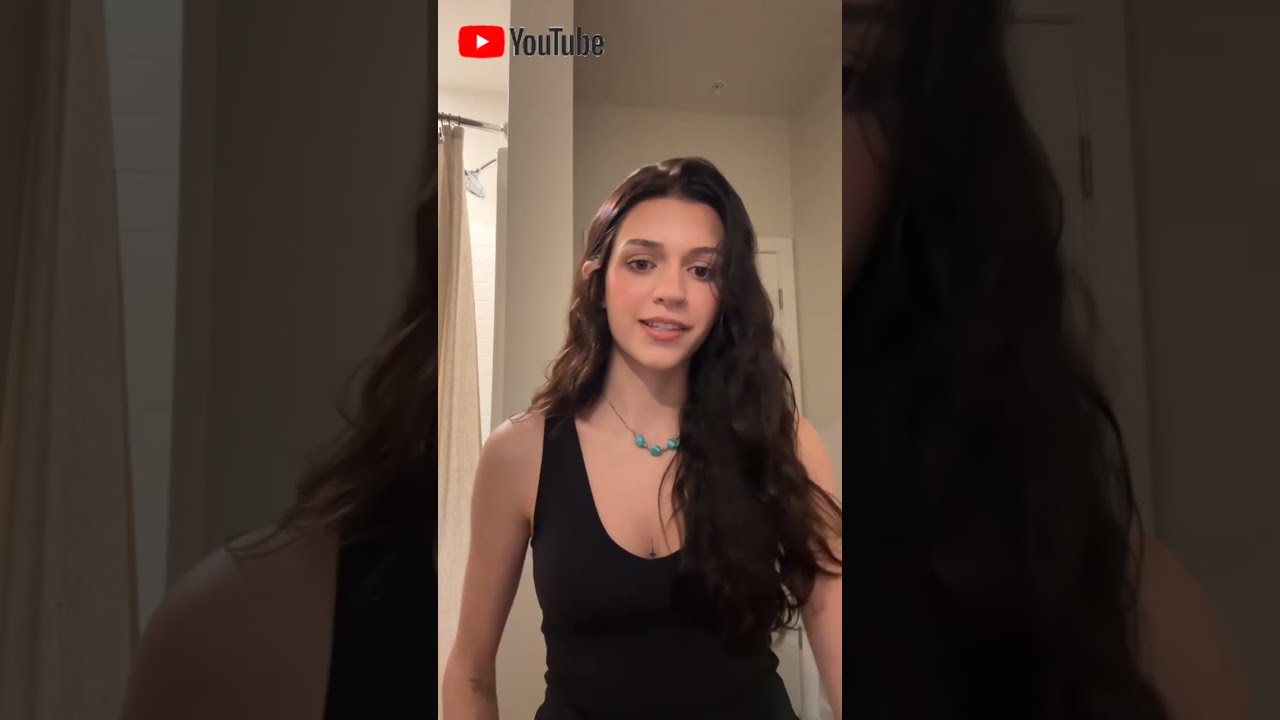 BEAUTIFUL AND SEXY GIRL LIVE STREAMING WHILE STYLING HER HAIR AND DRINKING FRESH ORANGE JUICE💇‍♀️🍊
