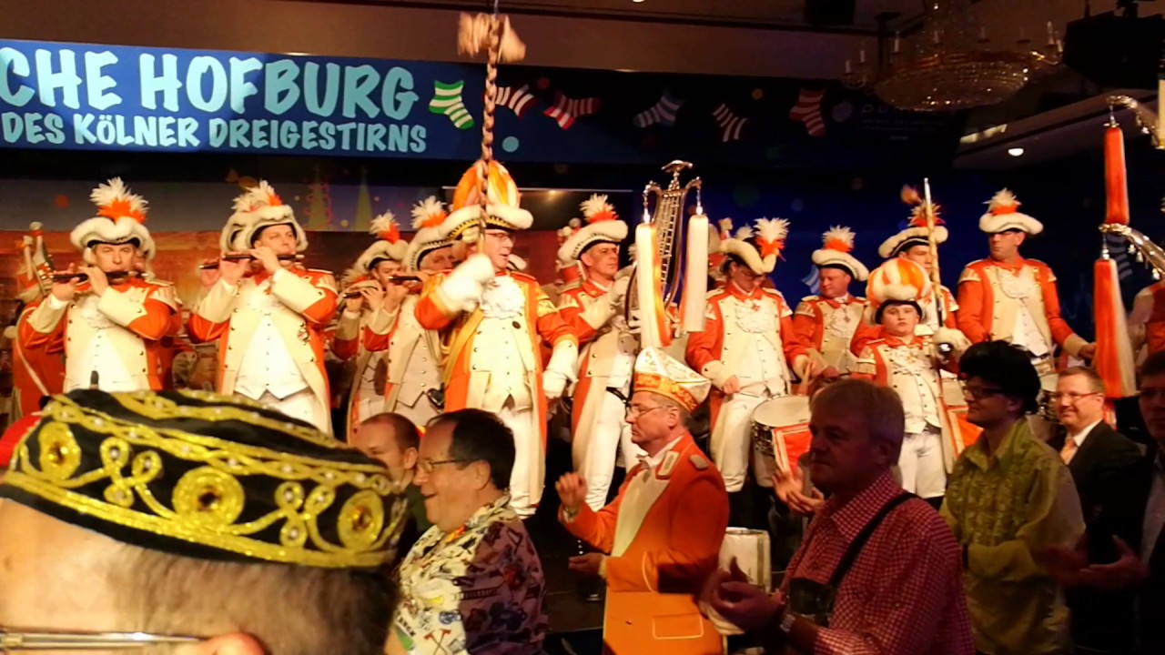 Einmarsch der Nippeser Bürgerwehr anlässlich der Herrensitzung