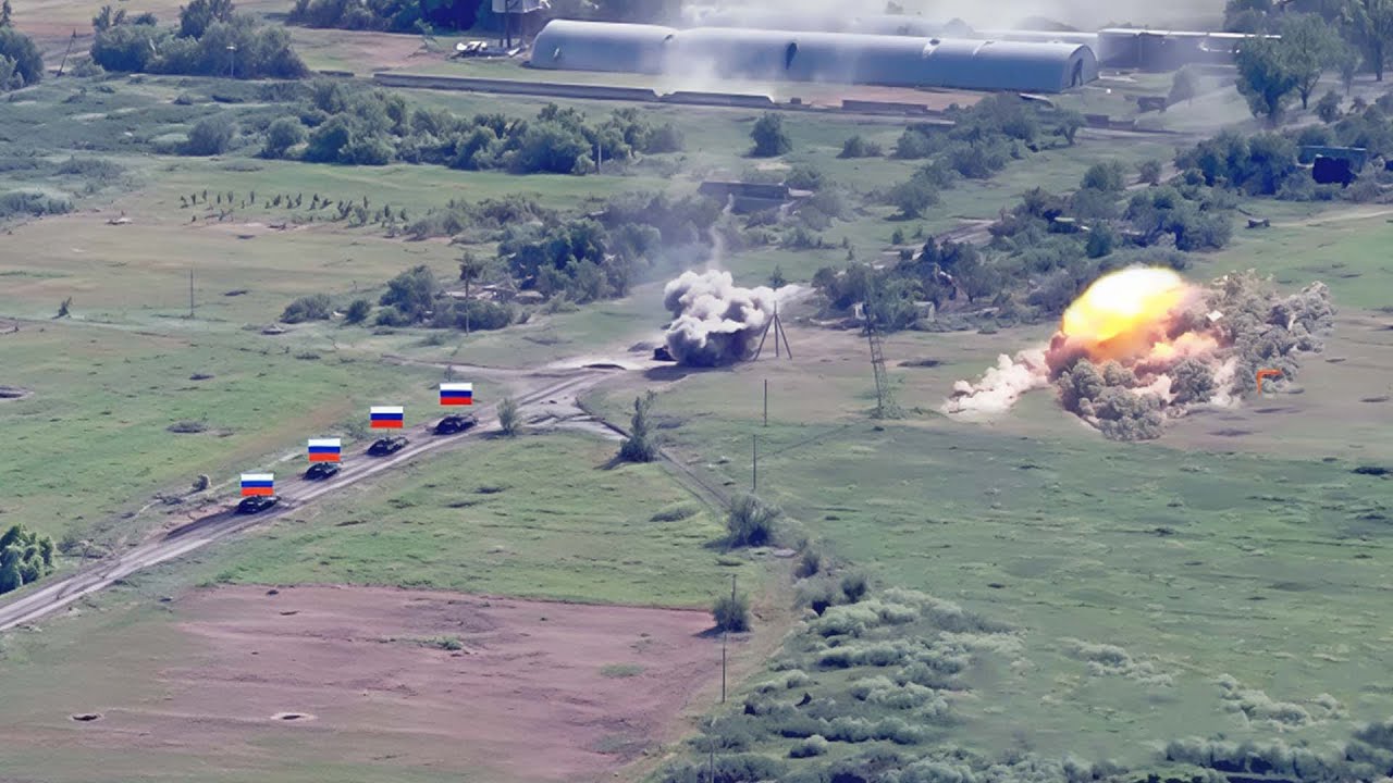 Смотрите: Удар HIMARS превращает российскую колонну в руины