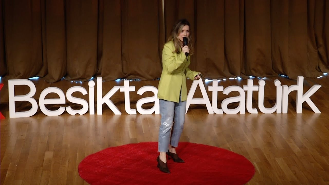 Sağlıklı Ş&uuml;phecilik / Healthy Skepticism | Ezgi Emel | TEDxBeşiktaş Atat&uuml;rk Anatolian HS