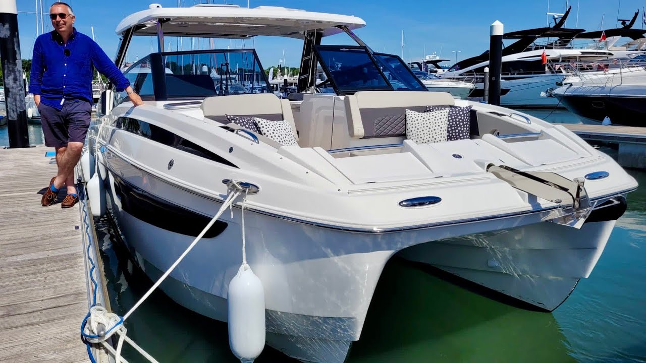 Яхтенный тур стоимостью 380 000 фунтов стерлингов: Aquila 32